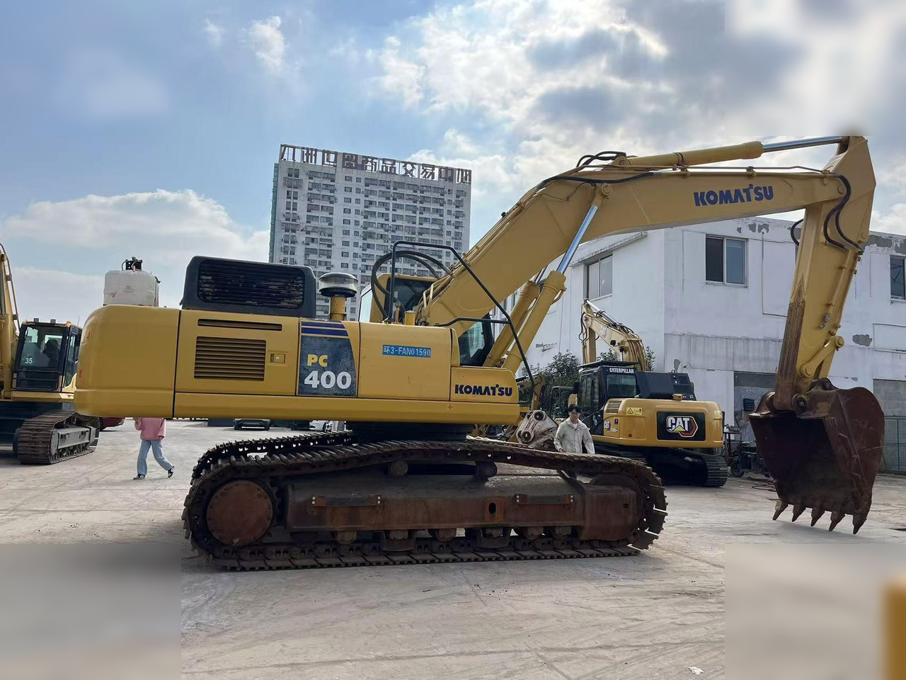 KOMATSU PC400-8R - מחפר סורק: תמונה 2 KOMATSU PC400-8R - מחפר סורק: תמונה 2