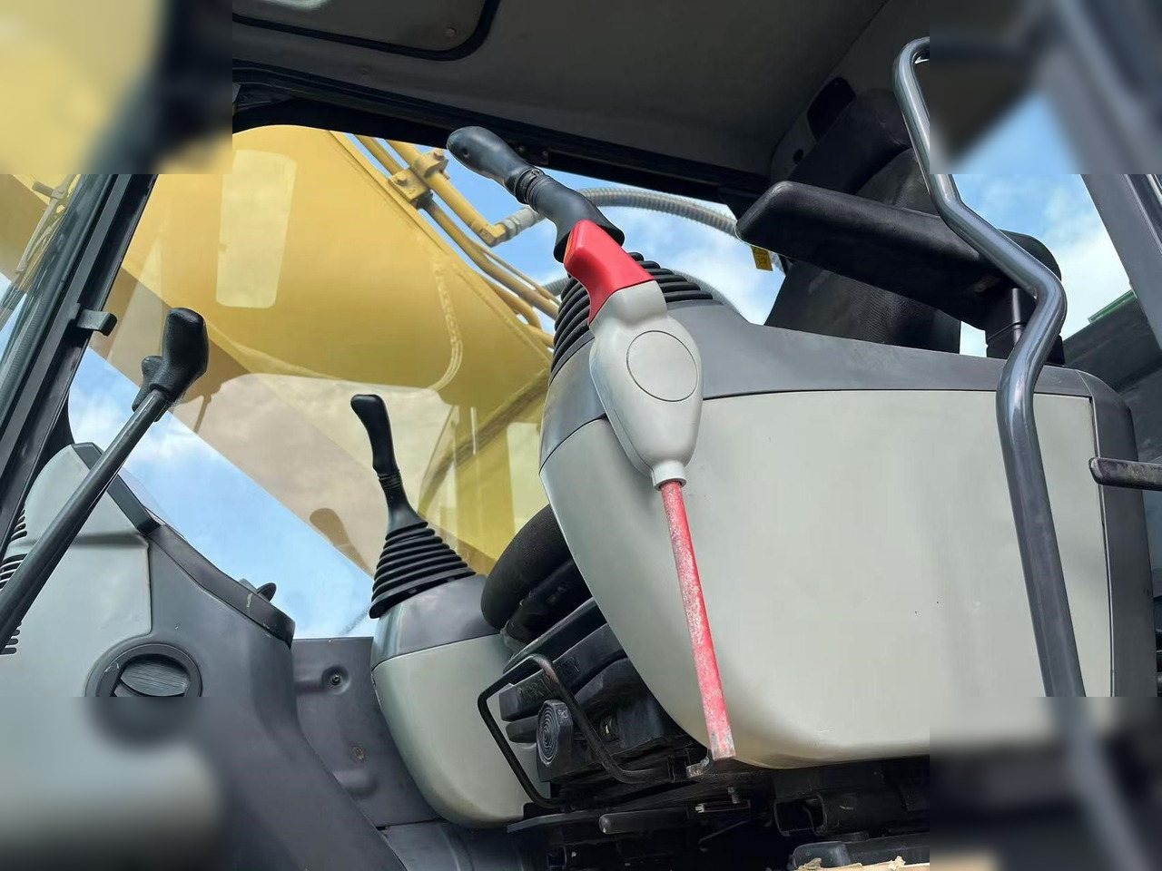 KOMATSU PC400-8R - מחפר סורק: תמונה 5 KOMATSU PC400-8R - מחפר סורק: תמונה 5