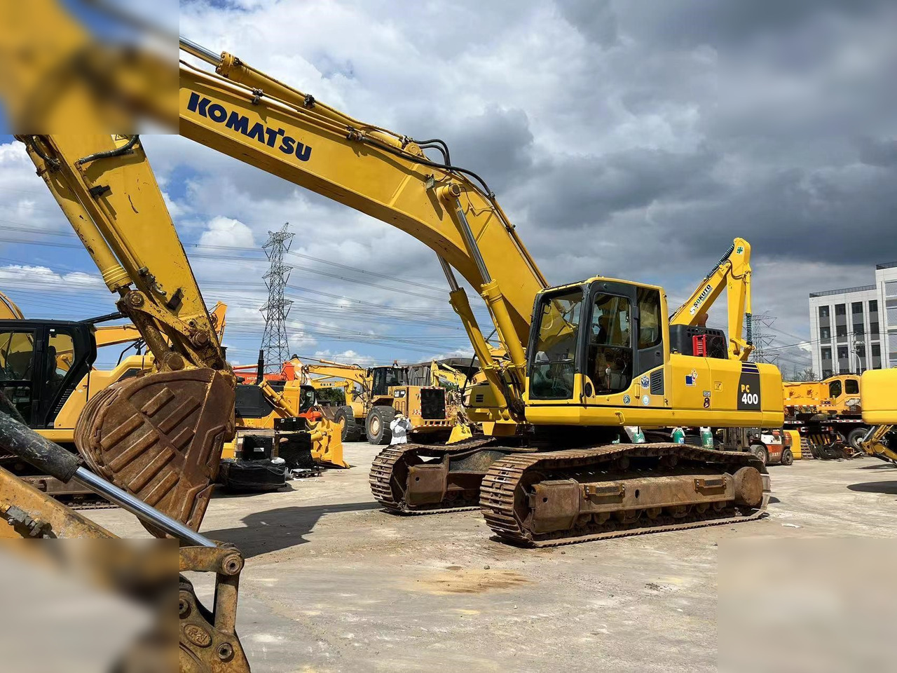 KOMATSU PC400-8 - מחפר סורק: תמונה 2 KOMATSU PC400-8 - מחפר סורק: תמונה 2