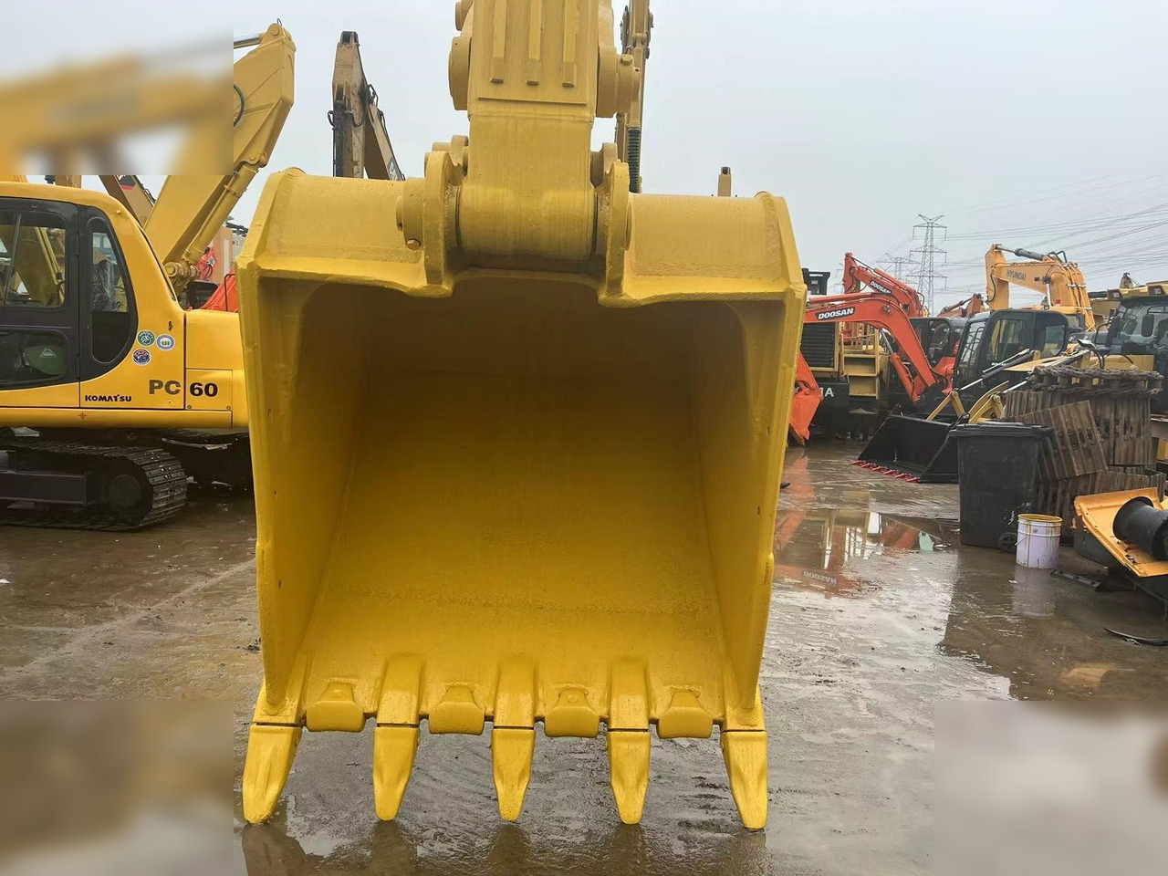 KOMATSU PC450-8 - מחפר סורק: תמונה 4 KOMATSU PC450-8 - מחפר סורק: תמונה 4