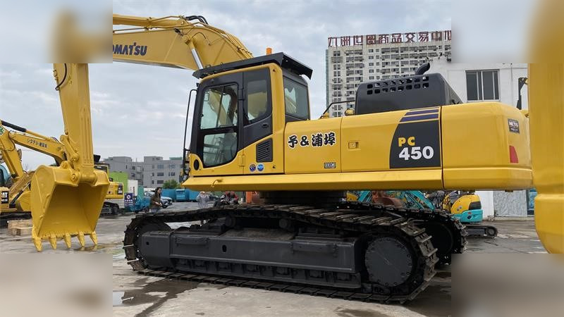 KOMATSU PC450-8 - מחפר סורק: תמונה 1 KOMATSU PC450-8 - מחפר סורק: תמונה 1