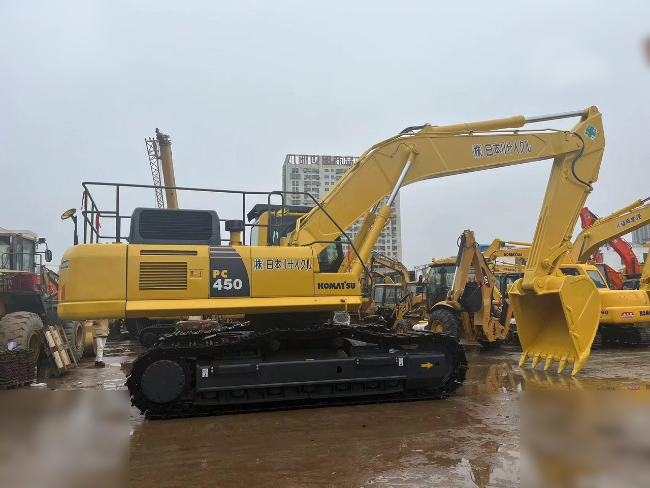 KOMATSU PC450 LC-8 - מחפר סורק: תמונה 2 KOMATSU PC450 LC-8 - מחפר סורק: תמונה 2