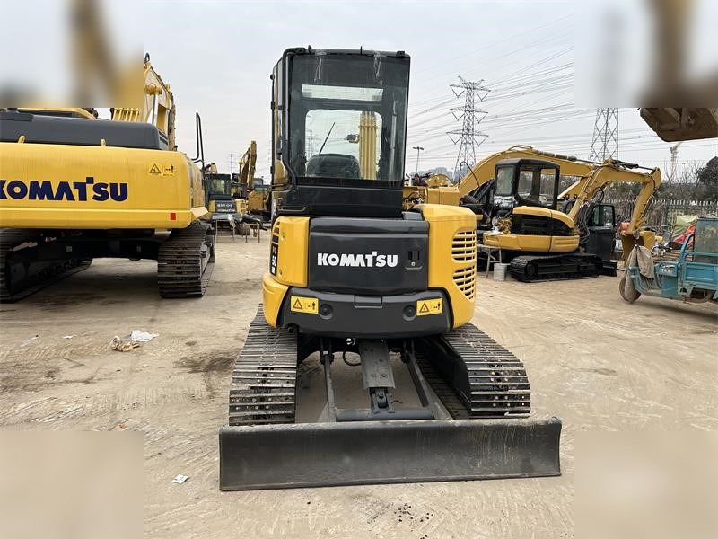 KOMATSU PC50MR-2 - מיני מחפר: תמונה 3 KOMATSU PC50MR-2 - מיני מחפר: תמונה 3