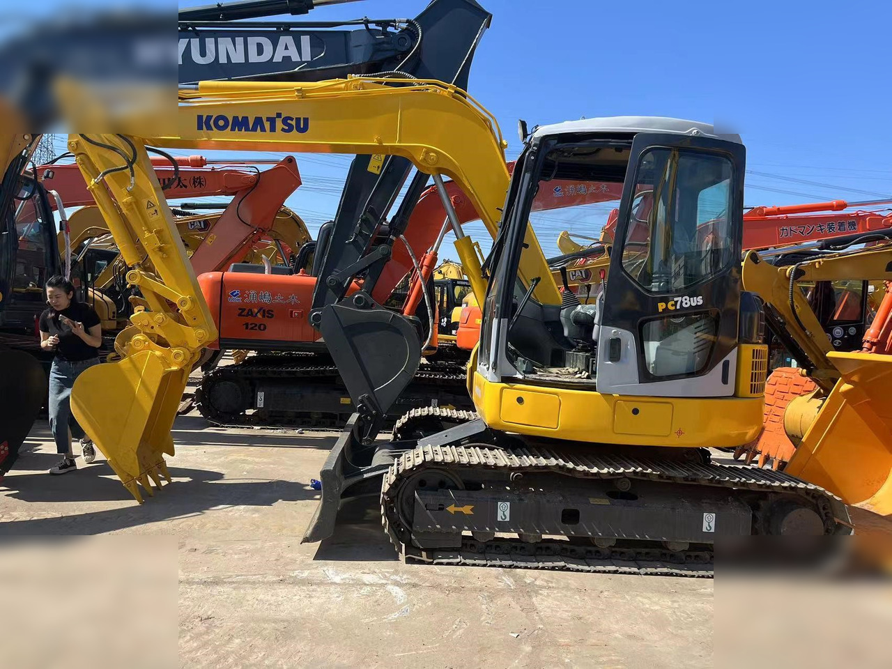 KOMATSU PC78US-6 - מחפר סורק: תמונה 1 KOMATSU PC78US-6 - מחפר סורק: תמונה 1