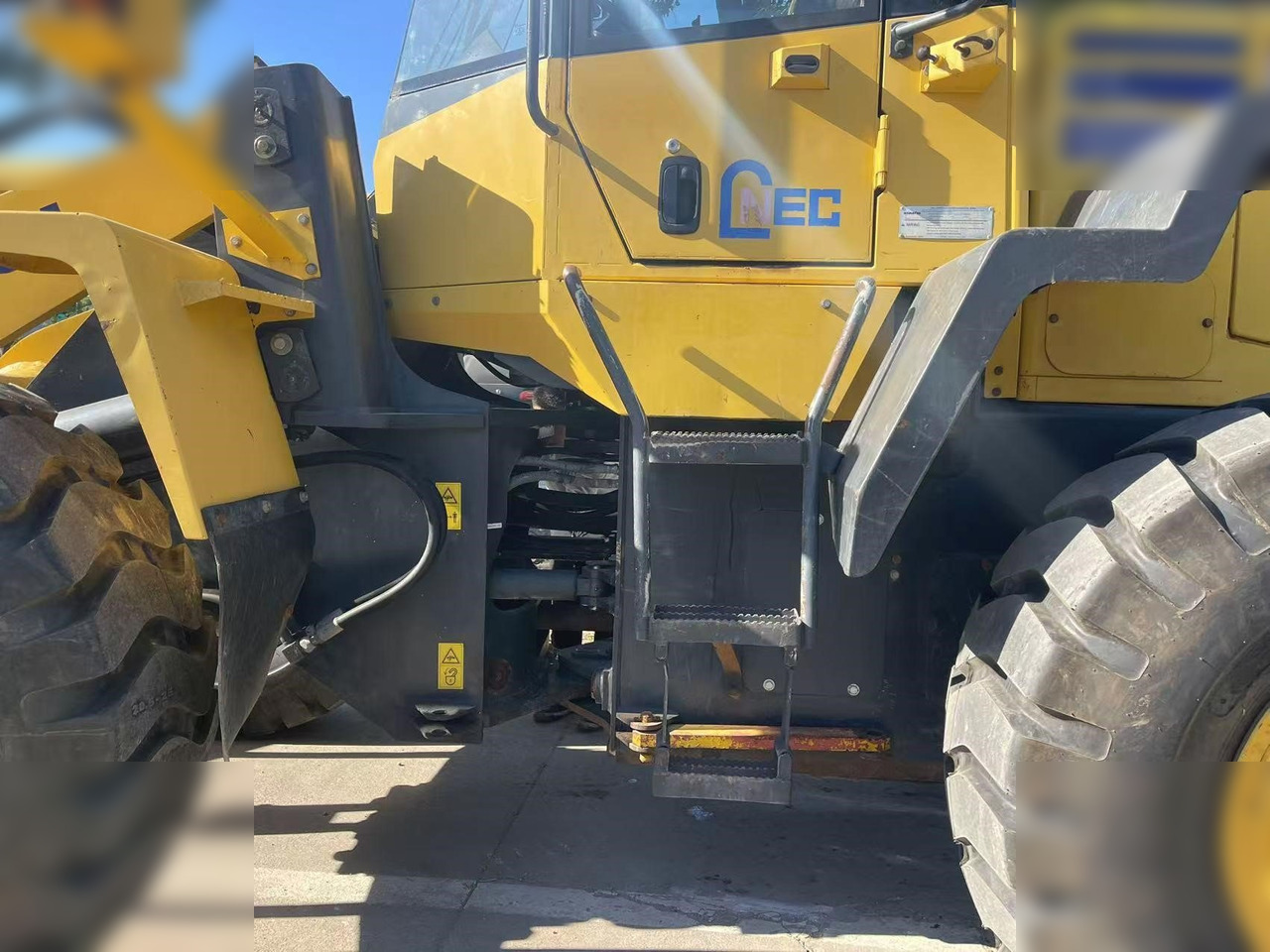 KOMATSU WA320-5 - מעמיס גלגלים: תמונה 4 KOMATSU WA320-5 - מעמיס גלגלים: תמונה 4