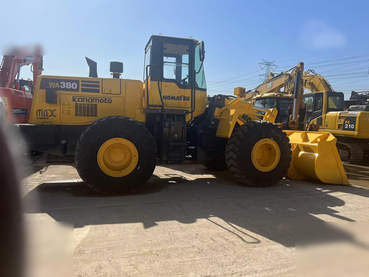 KOMATSU WA380-3 - מעמיס גלגלים: תמונה 1 KOMATSU WA380-3 - מעמיס גלגלים: תמונה 1