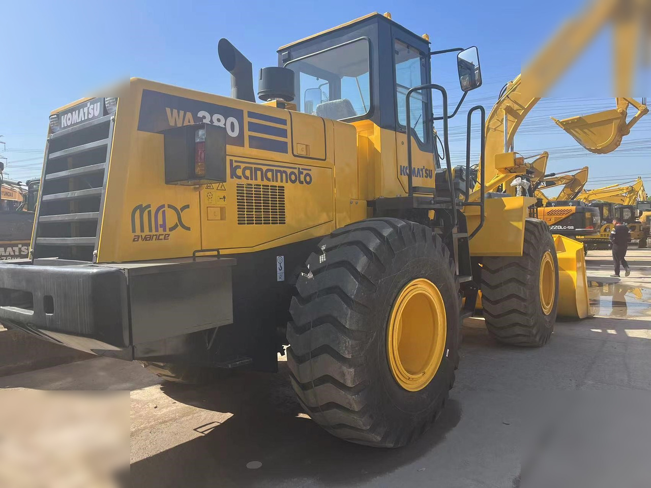 KOMATSU WA380-3 - מעמיס גלגלים: תמונה 2 KOMATSU WA380-3 - מעמיס גלגלים: תמונה 2