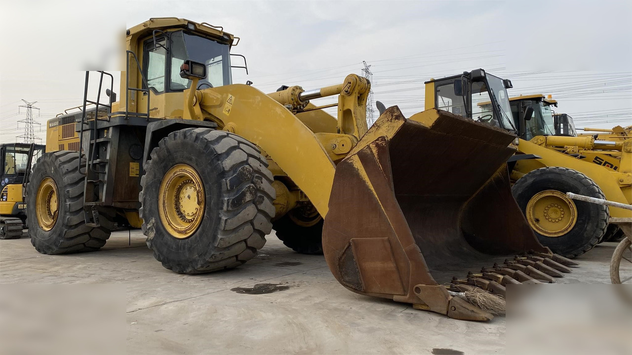 KOMATSU WA600-3 - מעמיס גלגלים: תמונה 1 KOMATSU WA600-3 - מעמיס גלגלים: תמונה 1