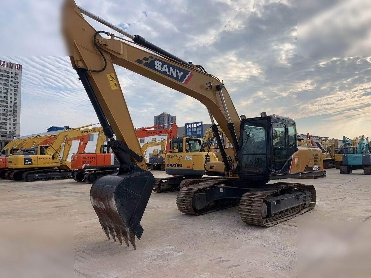 SANY SY215C-9 - מחפר סורק: תמונה 1 SANY SY215C-9 - מחפר סורק: תמונה 1