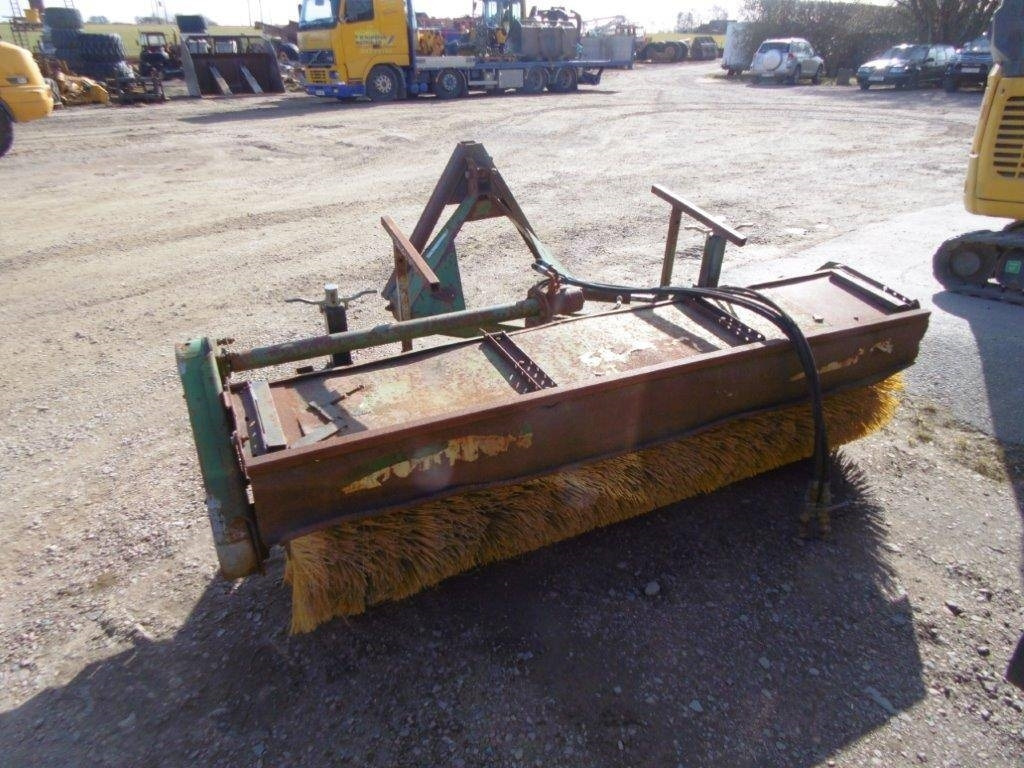 Sop Hydr. Bredd 2250 - מטאטא: תמונה 1 Sop Hydr. Bredd 2250 - מטאטא: תמונה 1