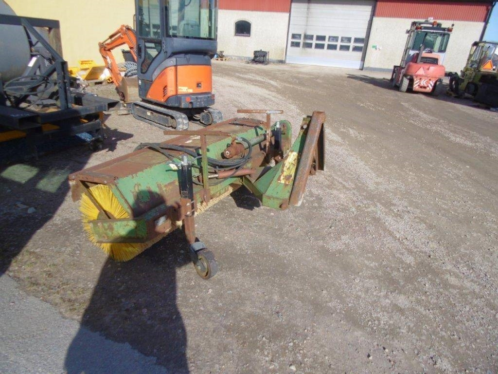 Sop Hydr. Bredd 2250 - מטאטא: תמונה 2 Sop Hydr. Bredd 2250 - מטאטא: תמונה 2