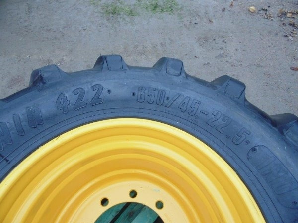 Trelleborg Twin - צמיג עבור מכונת בנייה: תמונה 2 Trelleborg Twin - צמיג עבור מכונת בנייה: תמונה 2