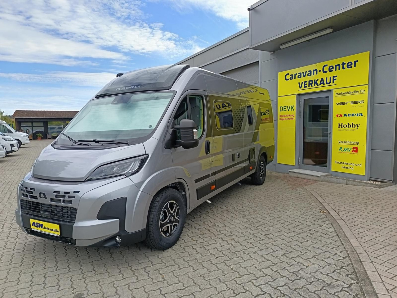 Adria Twin "60Y" 640 SGX 3,5 MAXI*JUBILEE*MARKISE*LED* - מוטורהום: תמונה 2 Adria Twin "60Y" 640 SGX 3,5 MAXI*JUBILEE*MARKISE*LED* - מוטורהום: תמונה 2