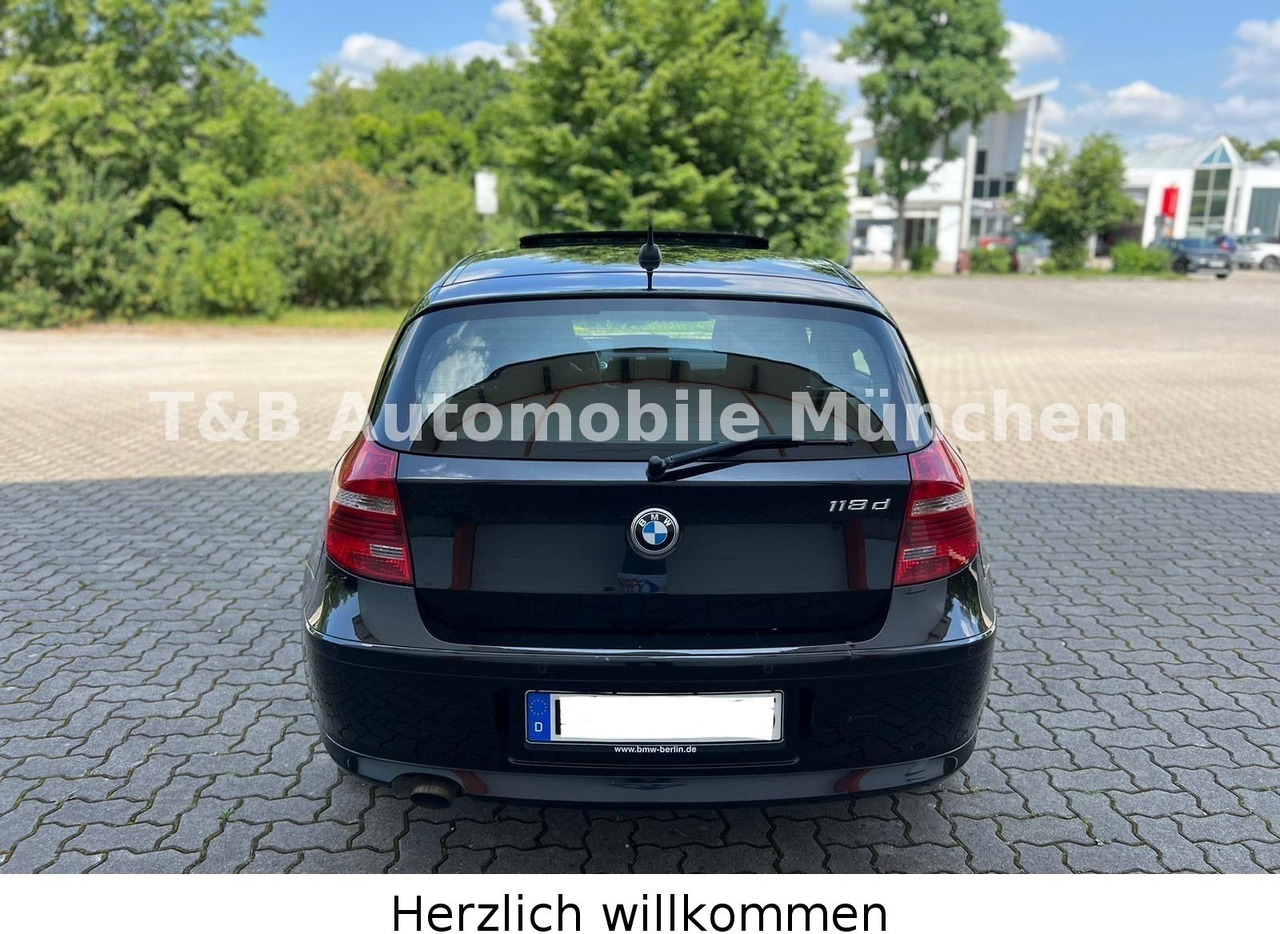 BMW 118d*Advantage-Paket*Klima*Navi*Xenon*PDC*1.Hand - סדאן: תמונה 4 BMW 118d*Advantage-Paket*Klima*Navi*Xenon*PDC*1.Hand - סדאן: תמונה 4