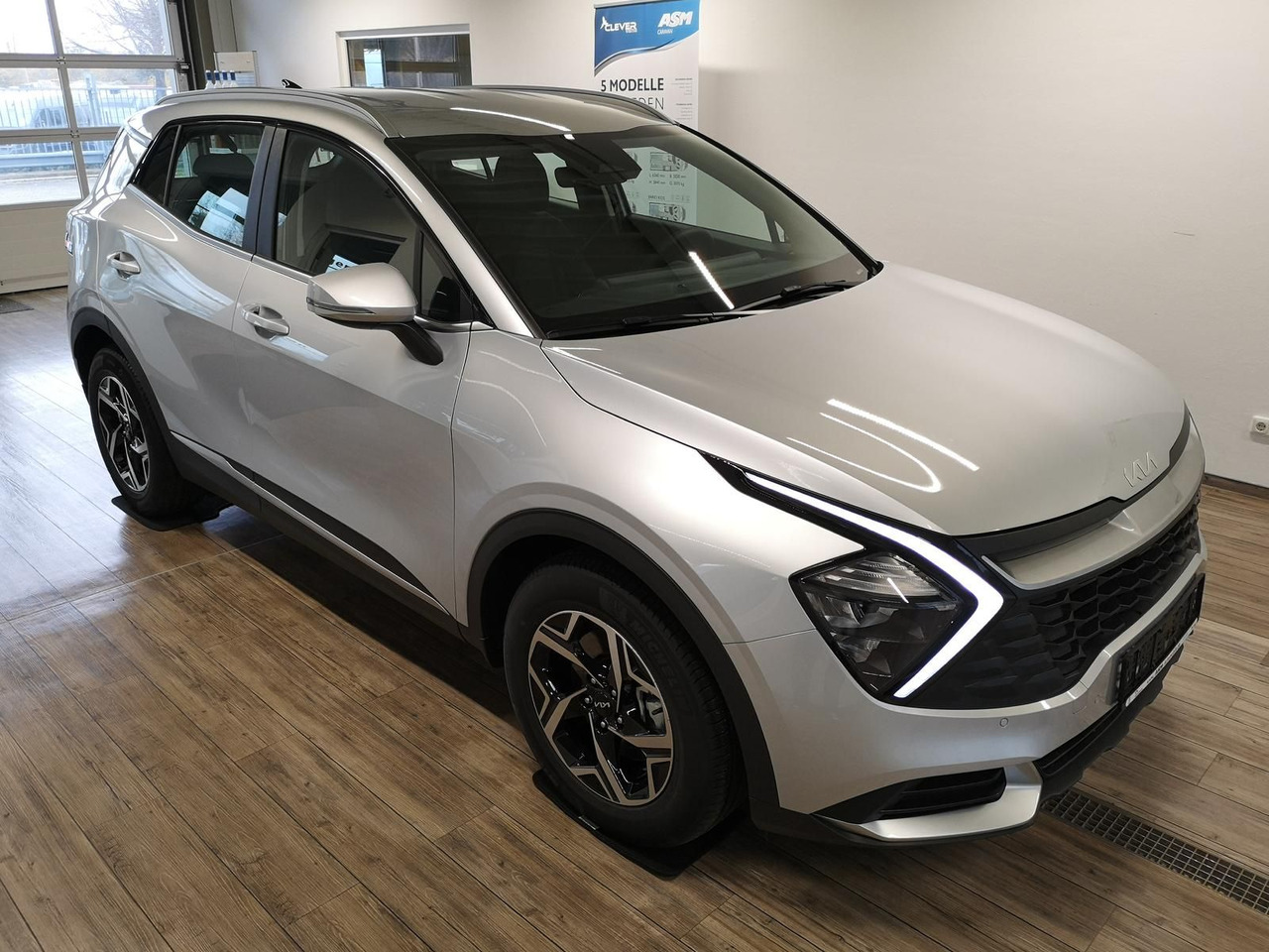 Kia Sportage 1.6 T DCT Urban+LED+R-KAM+NAVI+PDC+SHZ+ - SUV: תמונה 2 Kia Sportage 1.6 T DCT Urban+LED+R-KAM+NAVI+PDC+SHZ+ - SUV: תמונה 2