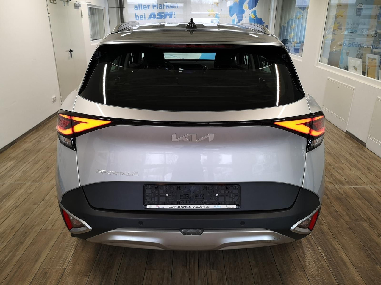 Kia Sportage 1.6 T DCT Urban+LED+R-KAM+NAVI+PDC+SHZ+ - SUV: תמונה 4 Kia Sportage 1.6 T DCT Urban+LED+R-KAM+NAVI+PDC+SHZ+ - SUV: תמונה 4