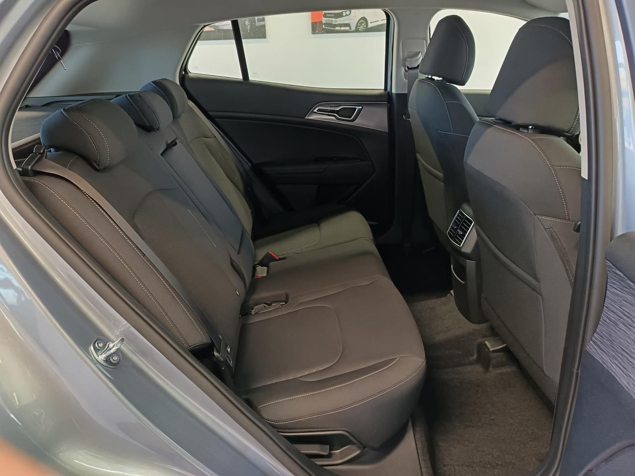 SUV Kia Sportage 1.6 T-GDI DCT Vision*NAVI*LED*R-KAM*DAB: תמונה 18