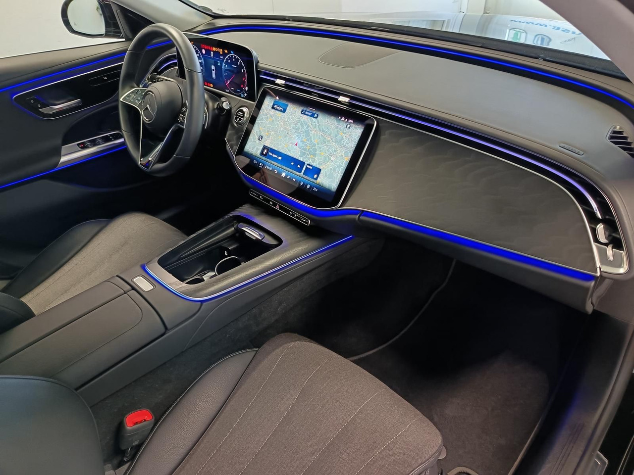 מכונית Mercedes-Benz E 200 Avantgarde Advanced*PSD*LED*NAVI*ACC*: תמונה 20