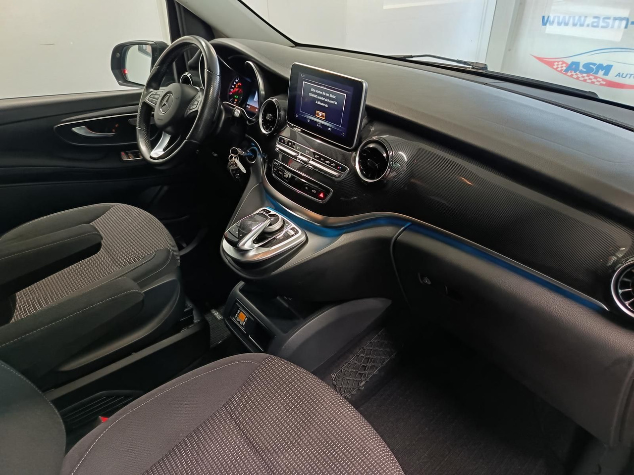 כלי רכב מסחרי לנוסעים Mercedes-Benz V 300 2.0 CDI*LANG*LIEGE PAKET*AHK*FAHRRADTRÄGER: תמונה 21