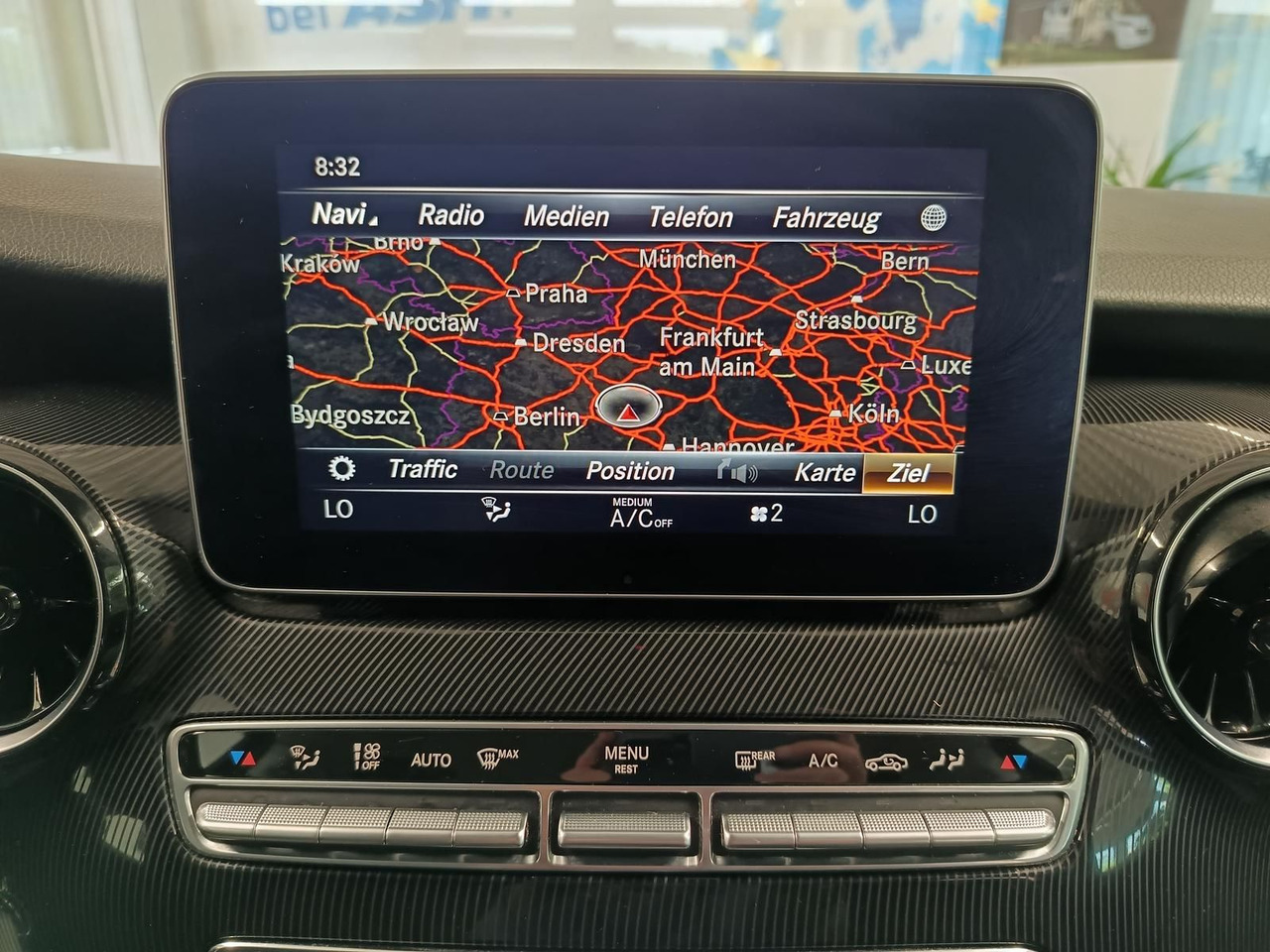 כלי רכב מסחרי לנוסעים Mercedes-Benz V 300 2.0 CDI*LANG*LIEGE PAKET*AHK*FAHRRADTRÄGER: תמונה 15