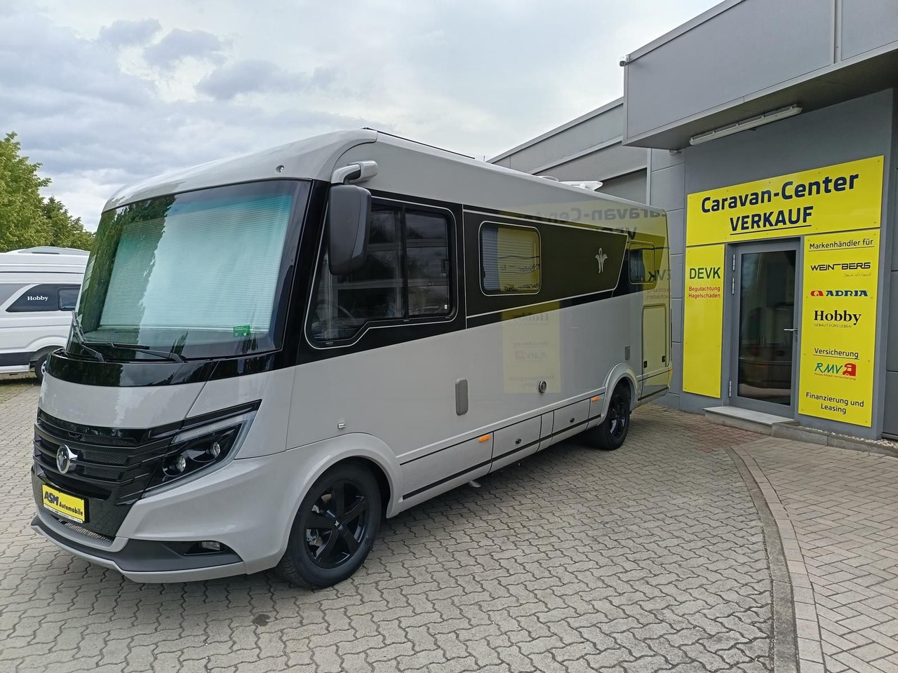 Niesmann + Bischoff iSmove 6.9 E 132 kW*AHK*SOLAR*SAT*TV*DACHKLIMA* - רכב ממונע משולב: תמונה 4 Niesmann + Bischoff iSmove 6.9 E 132 kW*AHK*SOLAR*SAT*TV*DACHKLIMA* - רכב ממונע משולב: תמונה 4