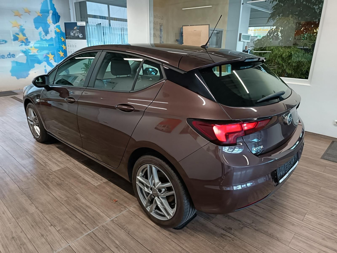 Opel Astra K Lim. 1,0 TURBO 77 kW*TEMP*KLIMA*PDC*SHZ* - סדאן: תמונה 4 Opel Astra K Lim. 1,0 TURBO 77 kW*TEMP*KLIMA*PDC*SHZ* - סדאן: תמונה 4