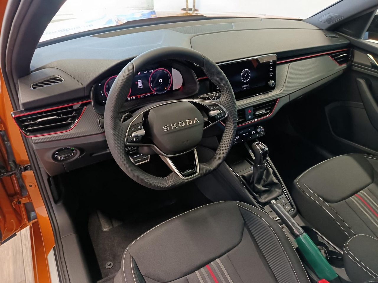 SUV Skoda Kamiq Monte Carlo 1,5 TSI DSG*PANO*AHK*5J.GARANT: תמונה 17