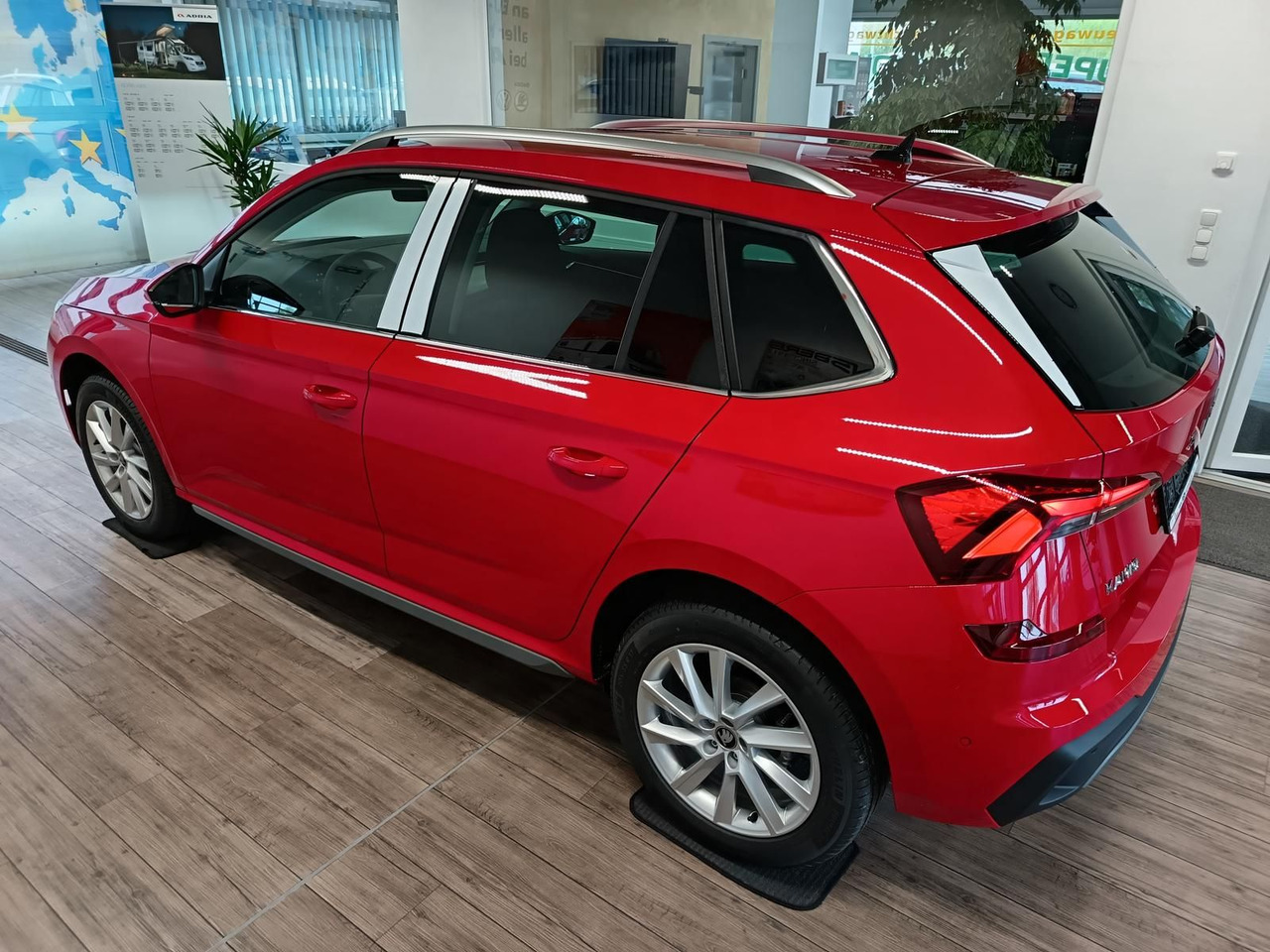 Skoda Kamiq Selection 1,5 TSI DSG*AHK*LED*5J.GARANTIE* - SUV: תמונה 4 Skoda Kamiq Selection 1,5 TSI DSG*AHK*LED*5J.GARANTIE* - SUV: תמונה 4