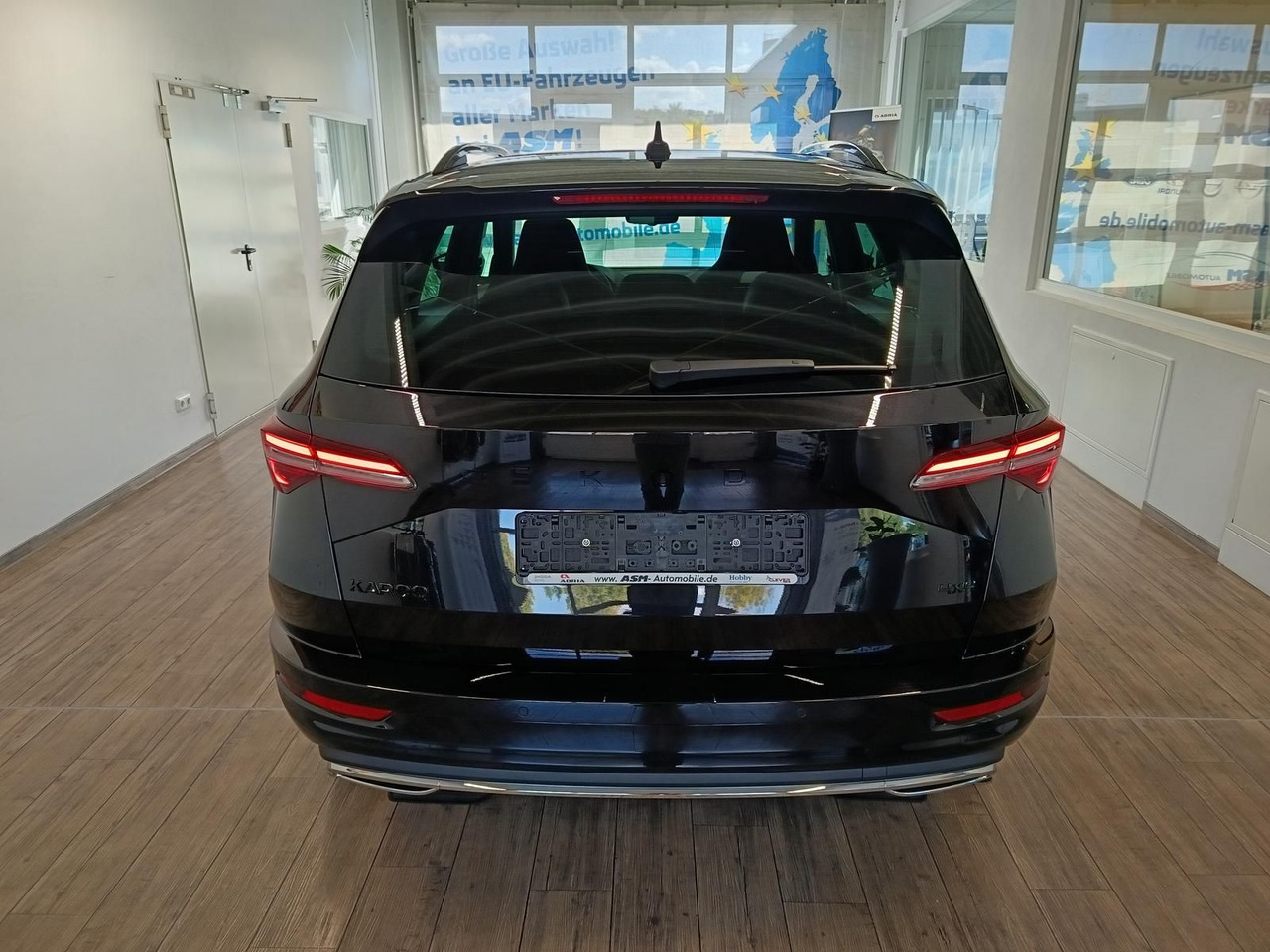 Skoda Karoq Sportline 2,0 TDI 4x4*AHK*PSD*STD.HZG*DCC* - SUV: תמונה 5 Skoda Karoq Sportline 2,0 TDI 4x4*AHK*PSD*STD.HZG*DCC* - SUV: תמונה 5