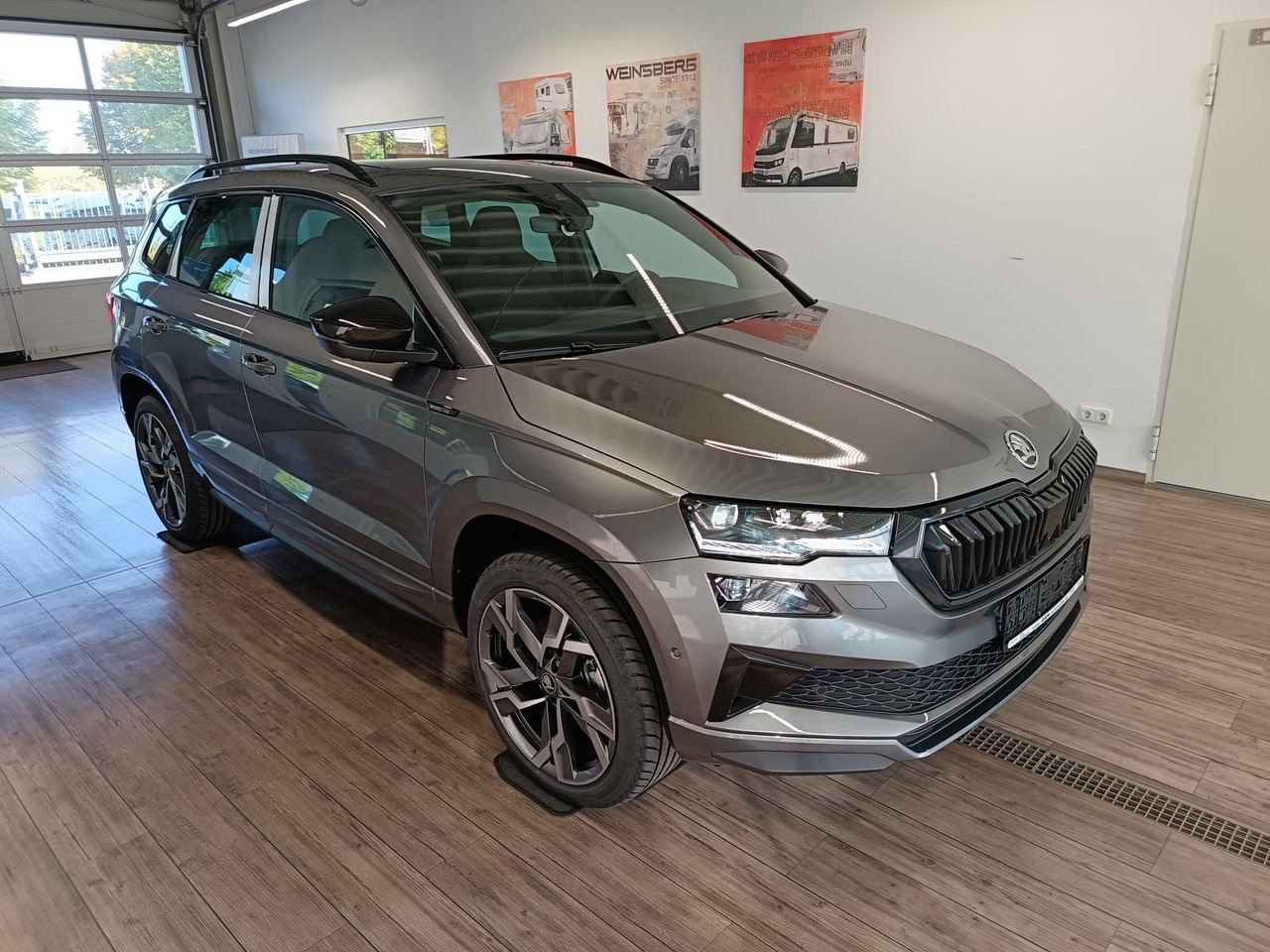 Skoda Karoq Sportline 2,0 TDI DSG 4x4*AHK*PSD*STD.HZG* - SUV: תמונה 3 Skoda Karoq Sportline 2,0 TDI DSG 4x4*AHK*PSD*STD.HZG* - SUV: תמונה 3