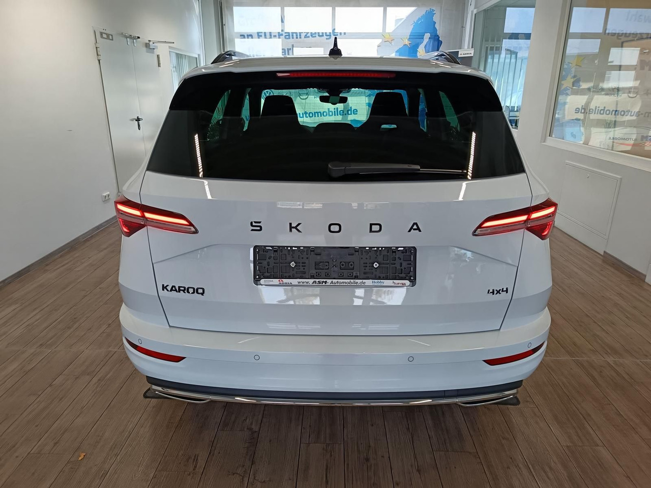 Skoda Karoq Sportline 2,0 TDI DSG 4x4*AHK*PSD*STD.HZG* - SUV: תמונה 5 Skoda Karoq Sportline 2,0 TDI DSG 4x4*AHK*PSD*STD.HZG* - SUV: תמונה 5