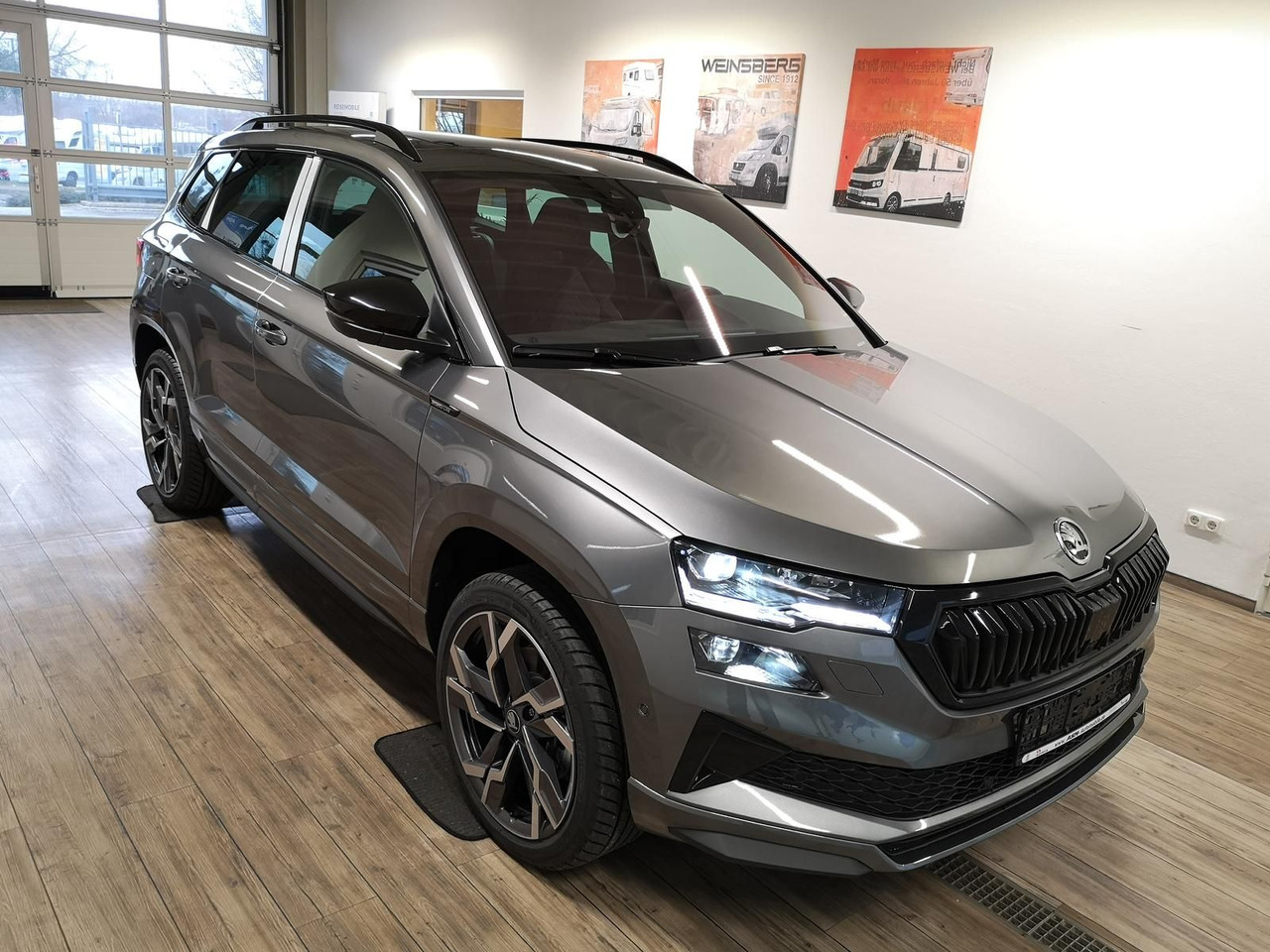 Skoda Karoq Sportline 2,0TDI DSG 4x4*PSD*AHK*360°*NAVI - SUV: תמונה 3 Skoda Karoq Sportline 2,0TDI DSG 4x4*PSD*AHK*360°*NAVI - SUV: תמונה 3