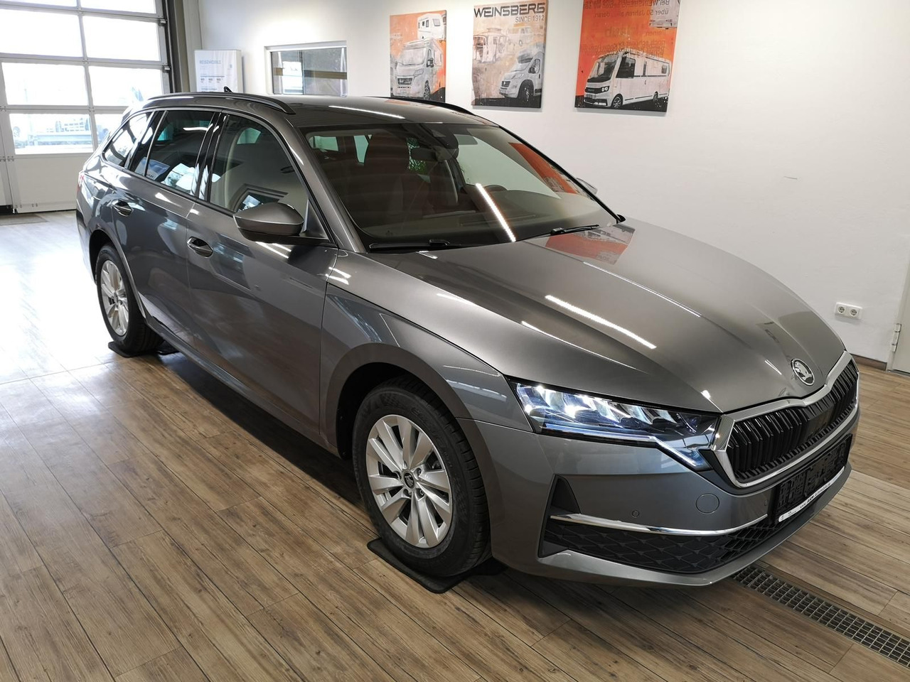 Skoda Octavia Combi Selection DSG*AHK*WINTERPAKET*LED* - רכב סטיישן: תמונה 3 Skoda Octavia Combi Selection DSG*AHK*WINTERPAKET*LED* - רכב סטיישן: תמונה 3