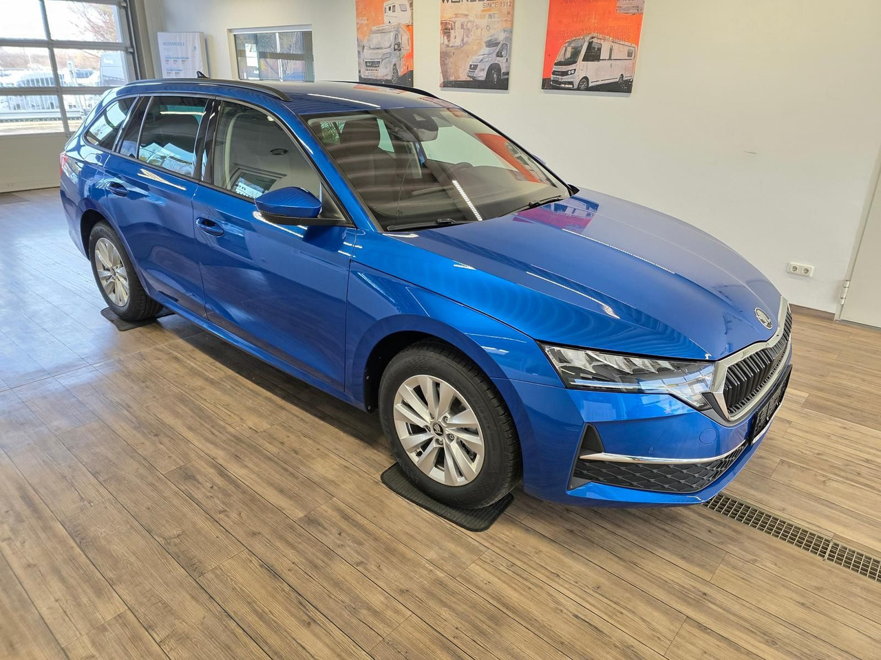 Skoda Octavia Combi Selection DSG*LED*ACC*WINTERPAKET* - מכונית: תמונה 3 Skoda Octavia Combi Selection DSG*LED*ACC*WINTERPAKET* - מכונית: תמונה 3