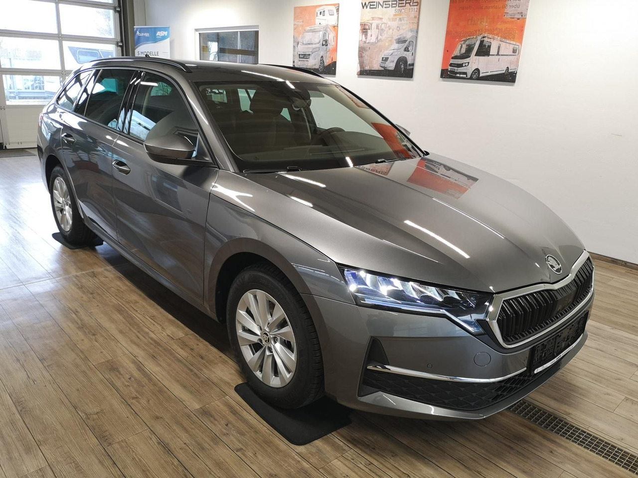 Skoda Octavia Combi Selection DSG*R-KAM*LED*DAB*2xPDC* - מכונית: תמונה 2 Skoda Octavia Combi Selection DSG*R-KAM*LED*DAB*2xPDC* - מכונית: תמונה 2