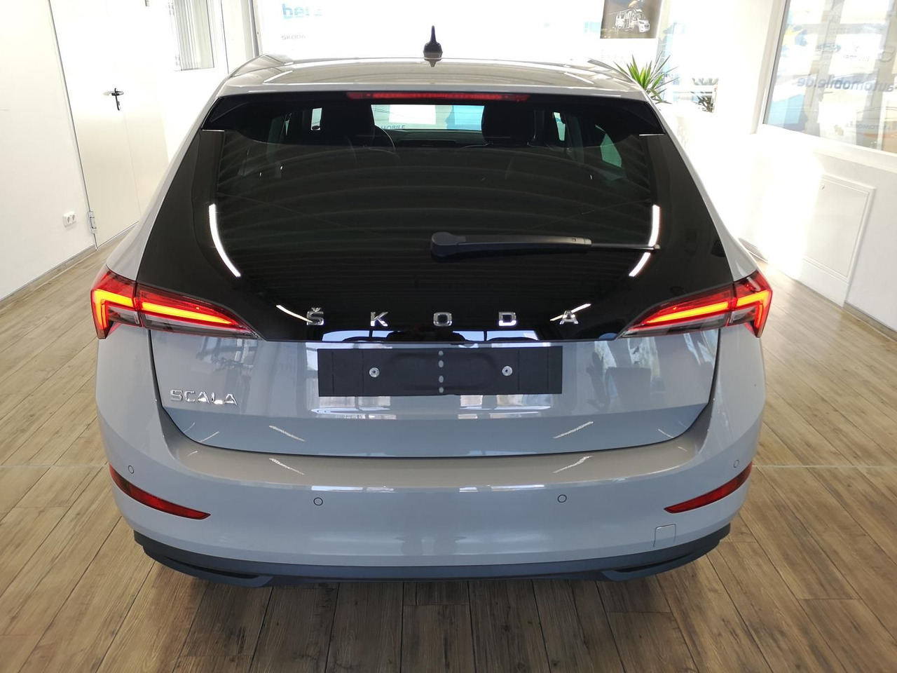 Skoda Scala Ambition 1,0 TSI 81 kW*NAVI*LED*R-KAM*PDC* - סדאן: תמונה 5 Skoda Scala Ambition 1,0 TSI 81 kW*NAVI*LED*R-KAM*PDC* - סדאן: תמונה 5
