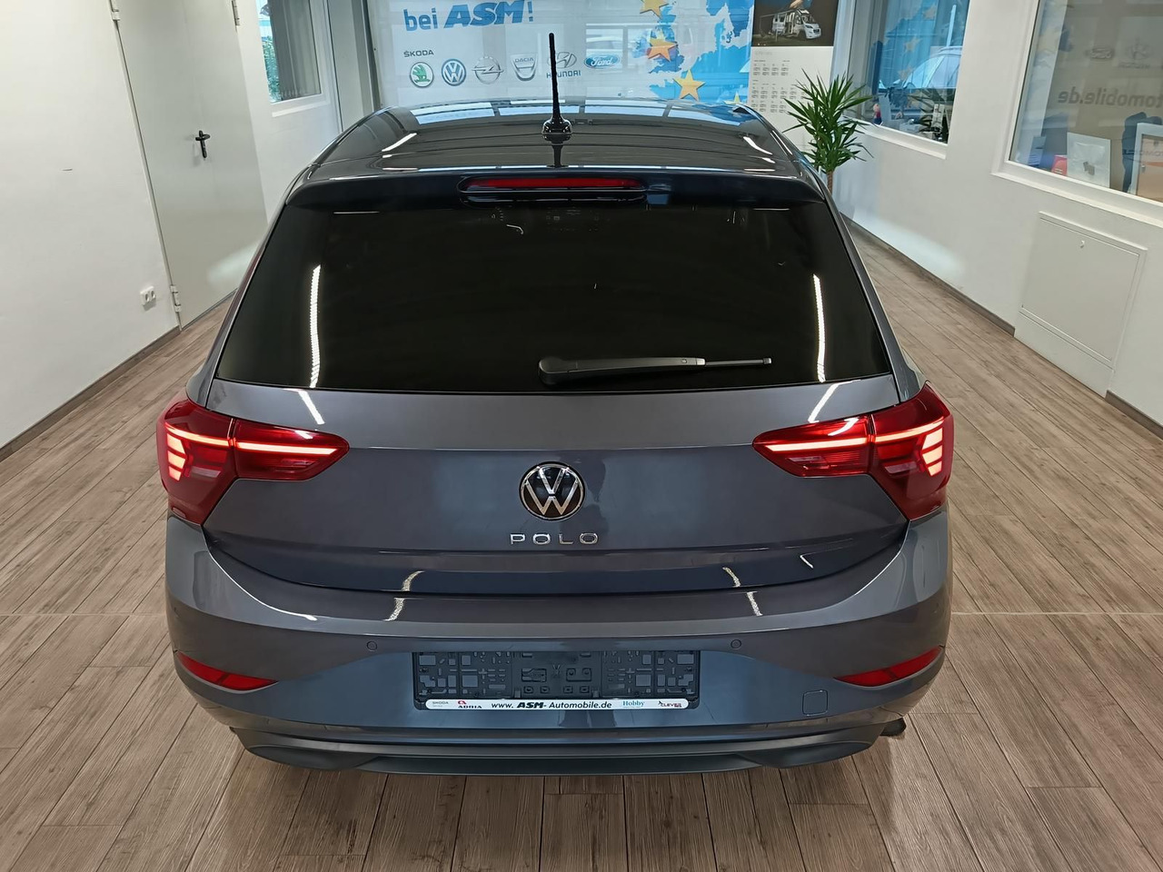 Volkswagen Polo Life 1.0 TSI 70 kW*LED*R-KAM*TEMP*PDC*SHZ* - מכונית: תמונה 5 Volkswagen Polo Life 1.0 TSI 70 kW*LED*R-KAM*TEMP*PDC*SHZ* - מכונית: תמונה 5