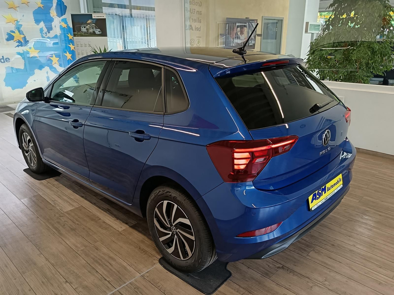 Volkswagen Polo Life 1.0 TSI 70kW DSG*LED*ACC*R-KAM*DAB*PDC - מכונית: תמונה 4 Volkswagen Polo Life 1.0 TSI 70kW DSG*LED*ACC*R-KAM*DAB*PDC - מכונית: תמונה 4