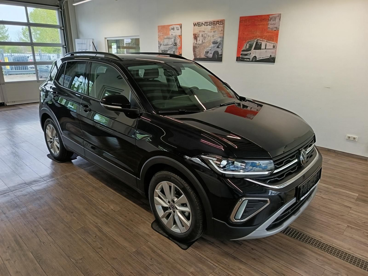 Volkswagen T-Cross Life 1.5 TSI DSG*AHK*MATRIX LED*ACC*SHZ* - SUV: תמונה 3 Volkswagen T-Cross Life 1.5 TSI DSG*AHK*MATRIX LED*ACC*SHZ* - SUV: תמונה 3