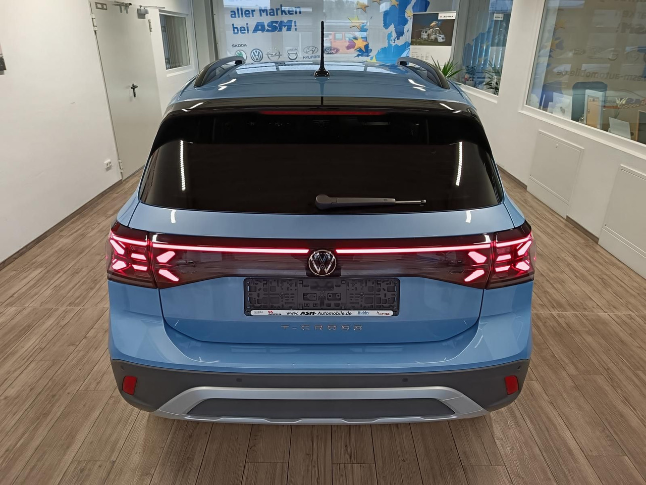 Volkswagen T-Cross Life 1.5 TSI DSG*AHK*MATRIX LED*ACC*SHZ* - SUV: תמונה 5 Volkswagen T-Cross Life 1.5 TSI DSG*AHK*MATRIX LED*ACC*SHZ* - SUV: תמונה 5
