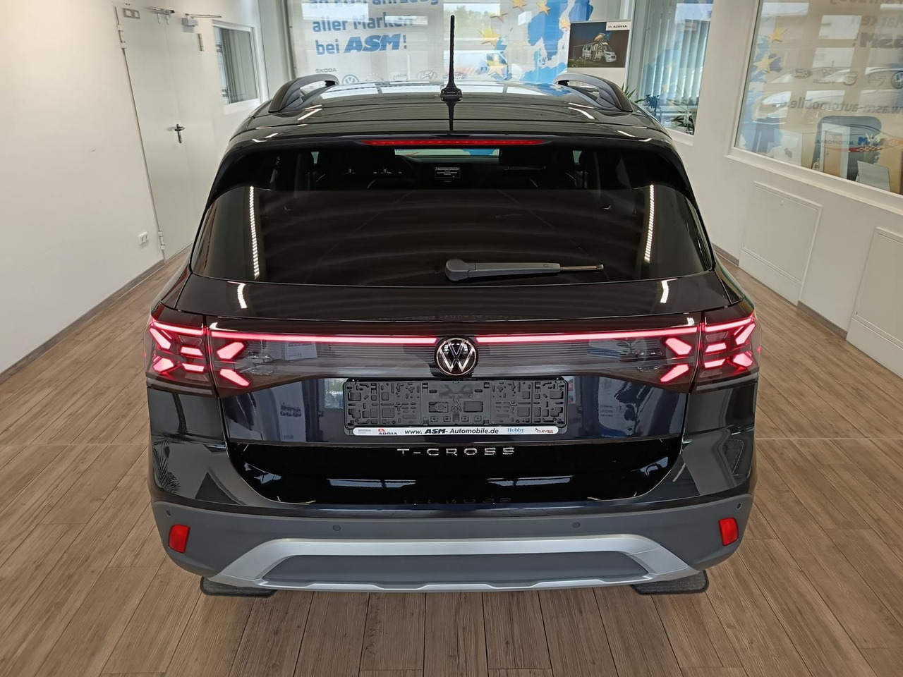 Volkswagen T-Cross Life 1.5 TSI DSG*AHK*MATRIX LED*ACC*SHZ* - SUV: תמונה 5 Volkswagen T-Cross Life 1.5 TSI DSG*AHK*MATRIX LED*ACC*SHZ* - SUV: תמונה 5