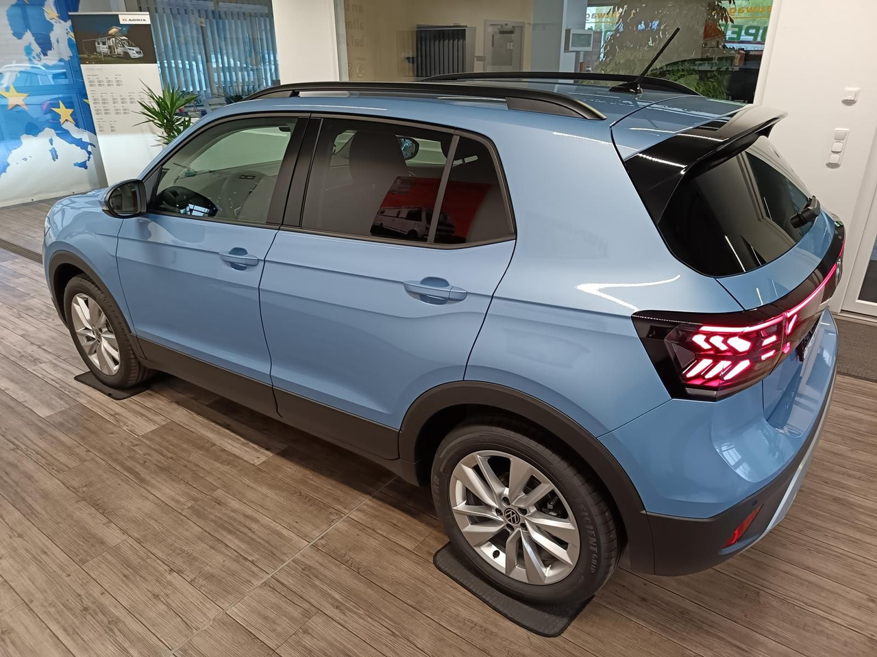 Volkswagen T-Cross Life 1.5 TSI DSG*AHK*MATRIX LED*ACC*SHZ* - SUV: תמונה 4 Volkswagen T-Cross Life 1.5 TSI DSG*AHK*MATRIX LED*ACC*SHZ* - SUV: תמונה 4