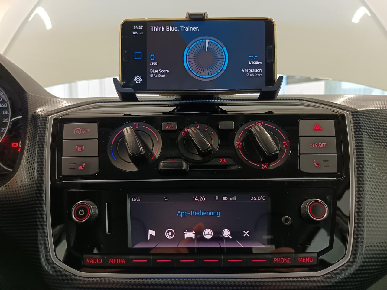 מכונית Volkswagen up! move up! 1.0*R-KAM*PDC*SHZ*MAPS+MORE*DAB*NSW: תמונה 16 מכונית Volkswagen up! move up! 1.0*R-KAM*PDC*SHZ*MAPS+MORE*DAB*NSW: תמונה 16