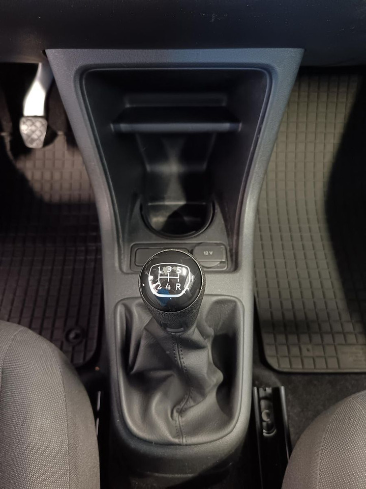 מכונית Volkswagen up! move up! 1.0*R-KAM*PDC*SHZ*MAPS+MORE*DAB*NSW: תמונה 17 מכונית Volkswagen up! move up! 1.0*R-KAM*PDC*SHZ*MAPS+MORE*DAB*NSW: תמונה 17