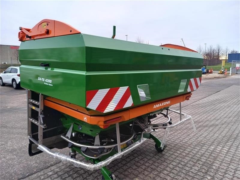 Amazone ZA-TS 4200 Hydro med Argus og WindControl - מפזרת דשן: תמונה 3 Amazone ZA-TS 4200 Hydro med Argus og WindControl - מפזרת דשן: תמונה 3