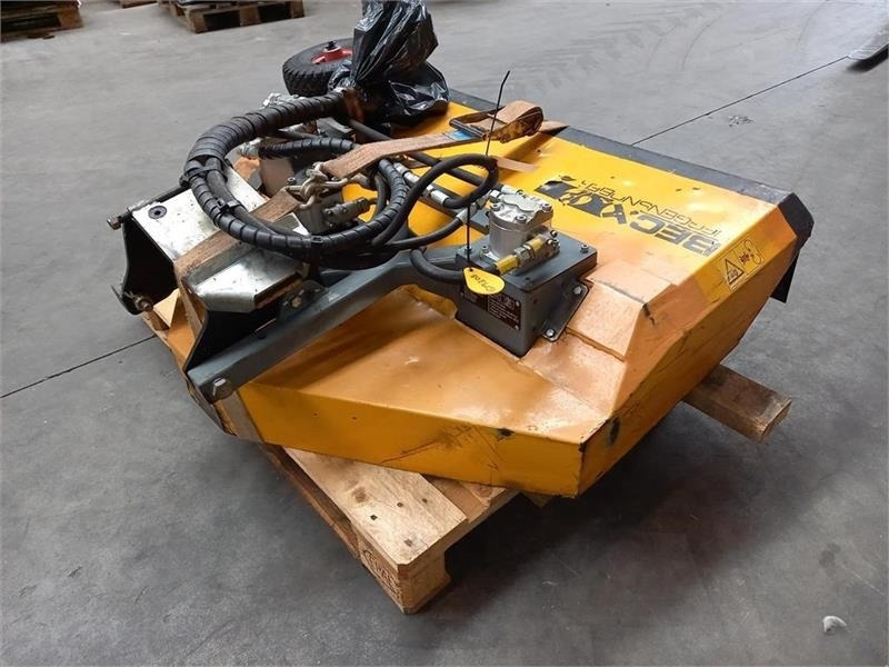Becx HS 130 HR 45 l/min - מכסחת תבואה: תמונה 2 Becx HS 130 HR 45 l/min - מכסחת תבואה: תמונה 2