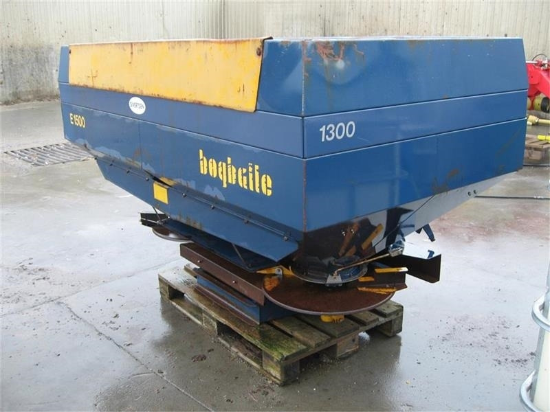 Bogballe E1900 Calibrator - מפזרת דשן: תמונה 2 Bogballe E1900 Calibrator - מפזרת דשן: תמונה 2