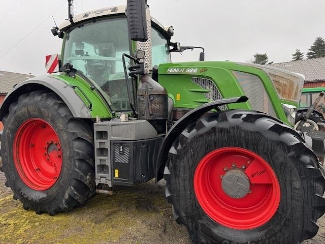 Fendt 828 Vario S4 Profi - טרקטור חקלאי: תמונה 2 Fendt 828 Vario S4 Profi - טרקטור חקלאי: תמונה 2