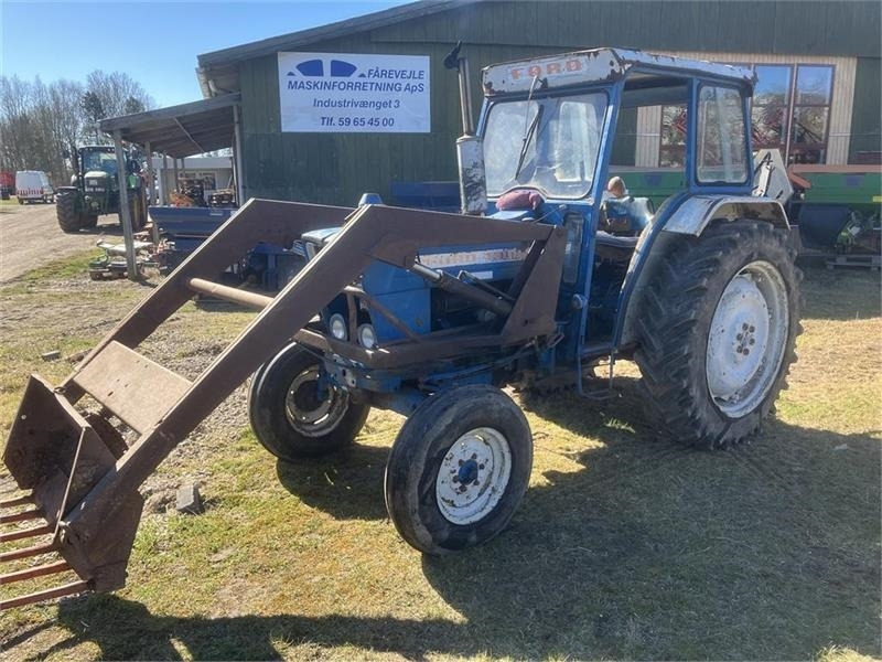 Ford 4000 Med frontlæsser - טרקטור חקלאי: תמונה 1 Ford 4000 Med frontlæsser - טרקטור חקלאי: תמונה 1
