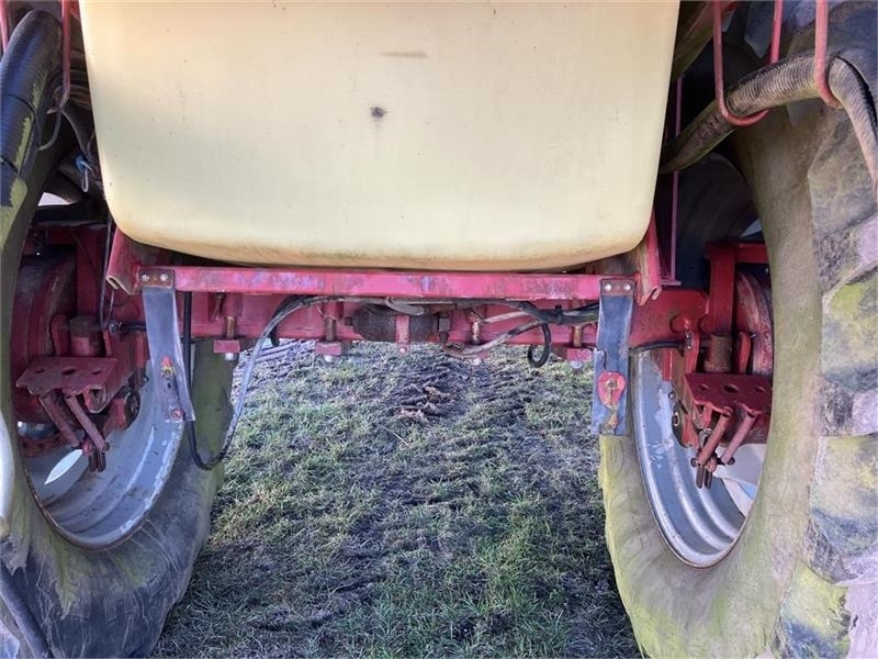 Hardi COMMANDER 4200 TWIN 28 m - מרסס נגרר: תמונה 4 Hardi COMMANDER 4200 TWIN 28 m - מרסס נגרר: תמונה 4